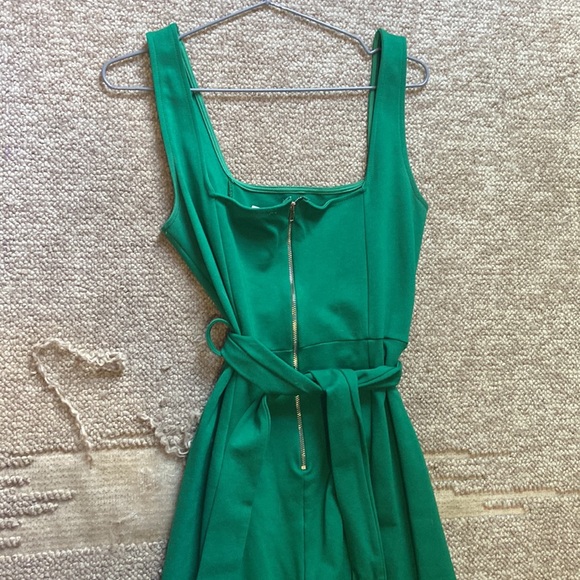 Green romper, flared and cropped! - Picture 5 of 5